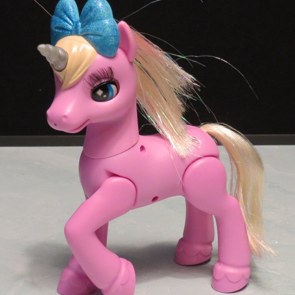 T8 Zuru Pets Alive My Magical Unicorn, Pink, Interactive, Lights Up, Sounds